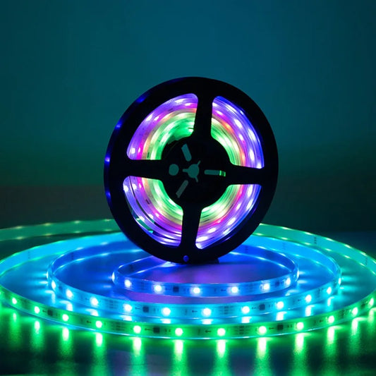 Banda LED RGB 5050, 60 LED-uri/m, 14W – Soluție de iluminat dinamic și eficient pentru interior