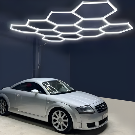 Lustră Premium HoneyComb DM Living – 11 Hexagoane cu Lumina Rece 6500K, 368W – Iluminat Eficient și Elegant