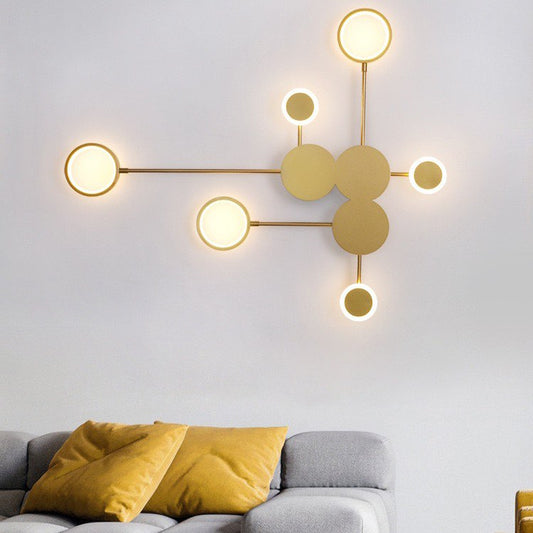 Aplica LED Premium DM2627 Auriu – Design Geometric Și Iluminare Neutră, Perfectă Pentru Camere Contemporane