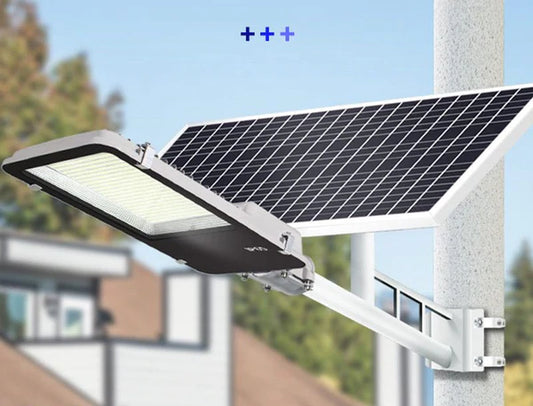 Proiector Solar LED Stradal 200W, Cu Telecomandă – Soluție Durabilă Și Economică Pentru Străzi Și Alei