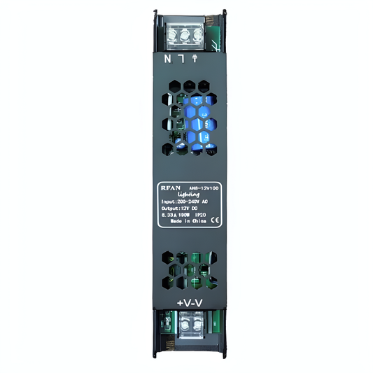 Transformator de Tensiune Modern – Capacitate de 100W, 12V, 8.3A pentru Aplicații LED Diverse