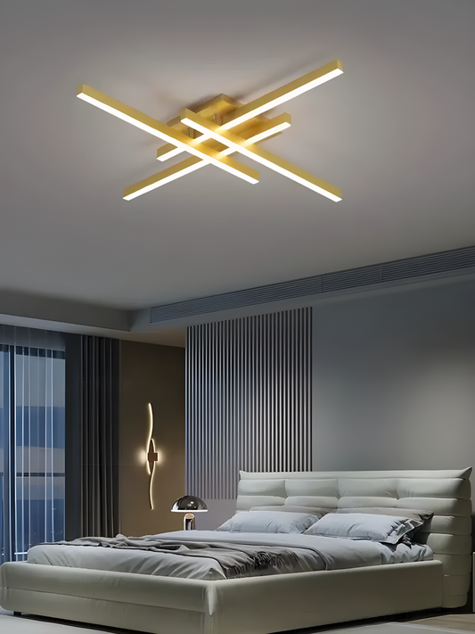 Lustră LED cu Intensitate Reglabilă și 4 Surse de Lumină, Model DM 9111/4, Aurie – Eleganță și Flexibilitate în Iluminatul Tău