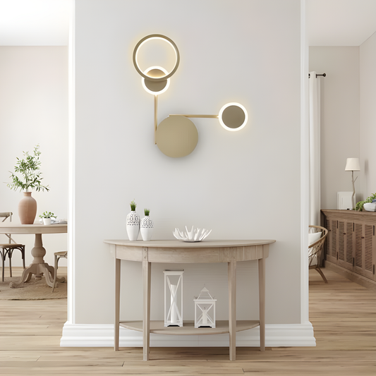 Aplică de Lux cu Design Artistic Asimetric, DM230729, Auriu – Glamour și Funcționalitate în Fiecare Detaliu
